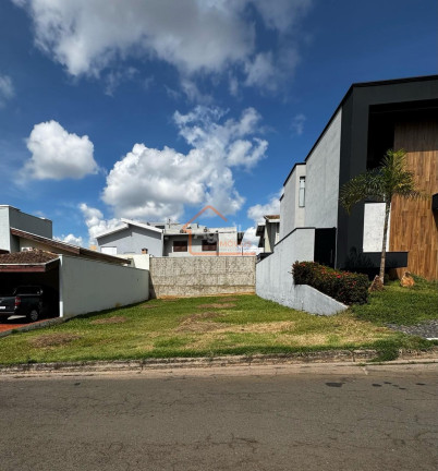 Imóvel com 3 Quartos à Venda, 176 m² em Condominio Santa Mônica Ii - Mogi Guaçu