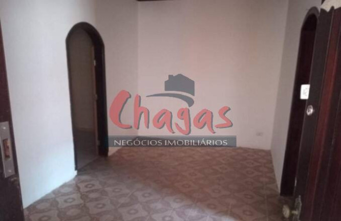 Imagem Casa com 8 Quartos à Venda, 131 m² em Centro - Caraguatatuba Imagem Casa com 8 Quartos à Venda, 131 m² em Centro - Caraguatatuba