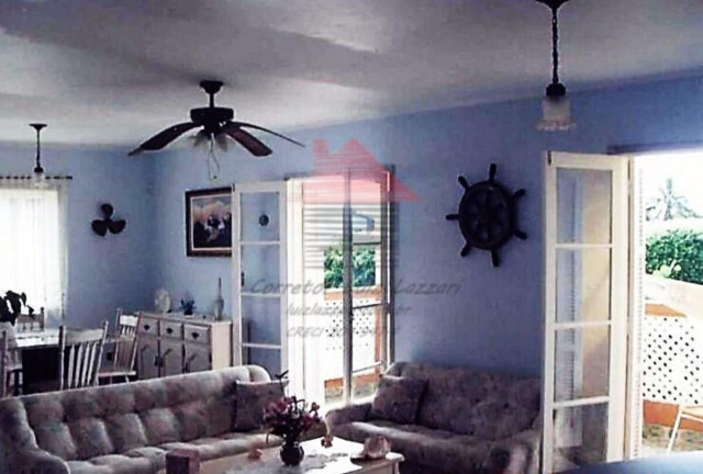 Imagem Casa com 5 Quartos à Venda, 330 m² em Centro - Peruíbe Imagem Casa com 5 Quartos à Venda, 330 m² em Centro - Peruíbe