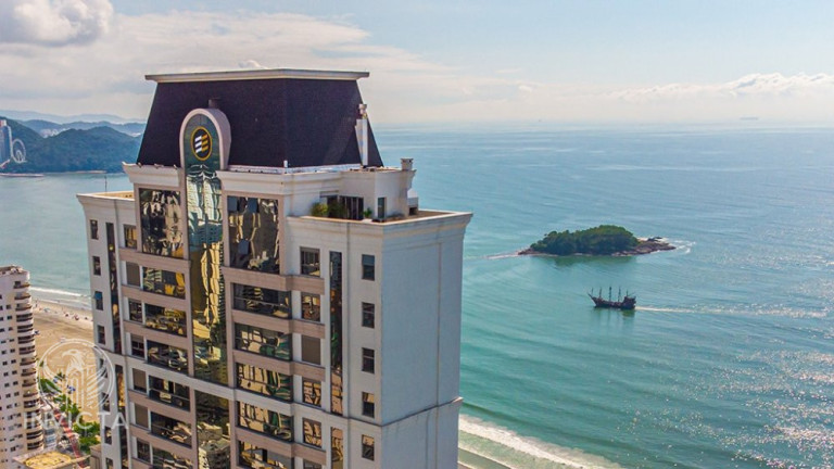 Imagem Apartamento com 3 Quartos à Venda, 157 m² em Centro - Balneário Camboriú Imagem Apartamento com 3 Quartos à Venda, 157 m² em Centro - Balneário Camboriú