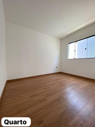 Imagem Sobrado com 3 Quartos à Venda, 130 m² em Parque Jacaraipe - Serra