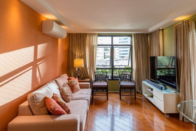 Imagem Apartamento com 3 Quartos à Venda, 140 m² em Vila Nova Conceição - São Paulo
