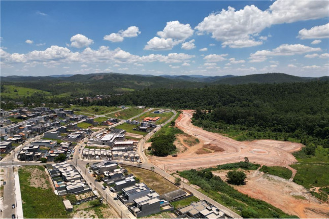 Sobrado com 3 Quartos à Venda, 202 m² em Polvilho - Cajamar