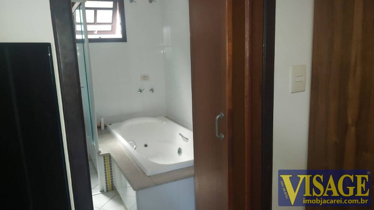Imagem Casa com 3 Quartos à Venda, em Jd. St. Maria - Jacareí Imagem Casa com 3 Quartos à Venda, em Jd. St. Maria - Jacareí