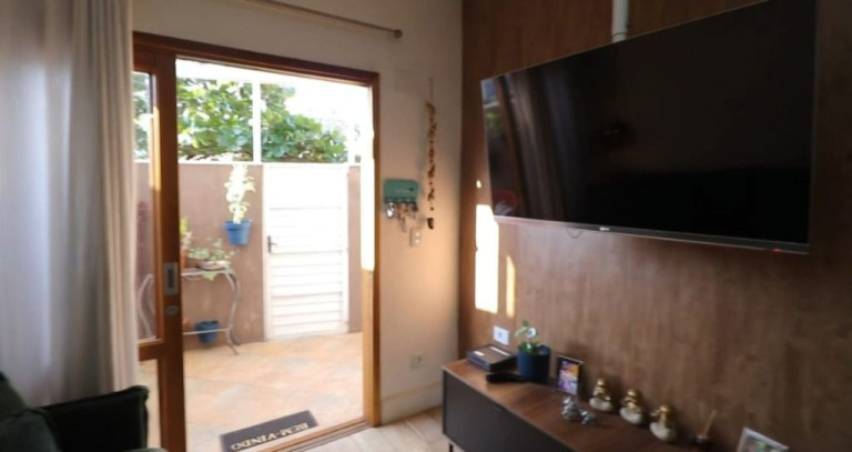 Imagem Casa com 2 Quartos à Venda, 135 m² em Jardim Peri Peri - São Paulo