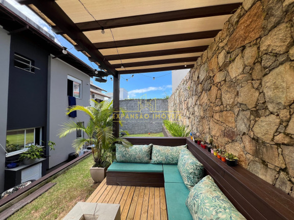 Imagem Casa com 3 Quartos à Venda, 248 m² em Pedra Branca - Palhoça