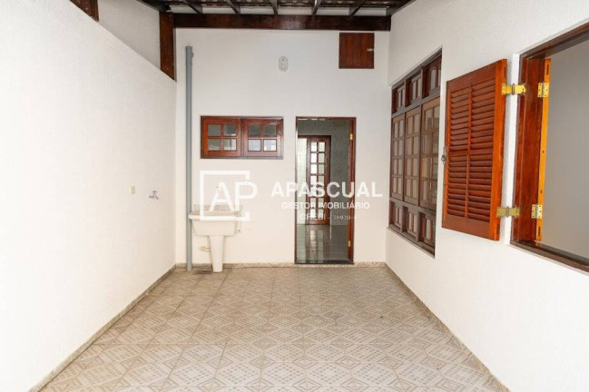 Imagem Casa com 4 Quartos à Venda, 249 m² em Jardim Santa Maria - Jacareí Imagem Casa com 4 Quartos à Venda, 249 m² em Jardim Santa Maria - Jacareí
