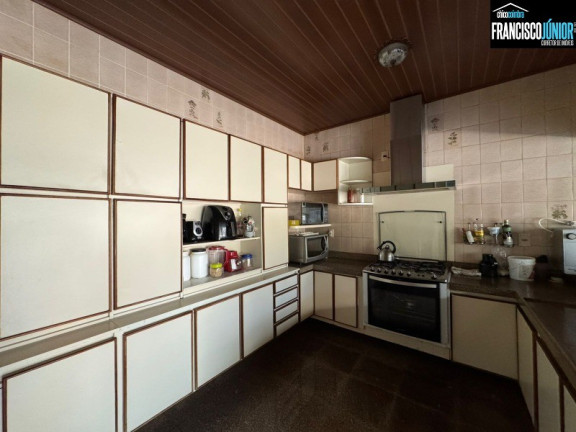 Imagem Casa com 4 Quartos à Venda, 390 m² em Setor Coimbra - Goiânia