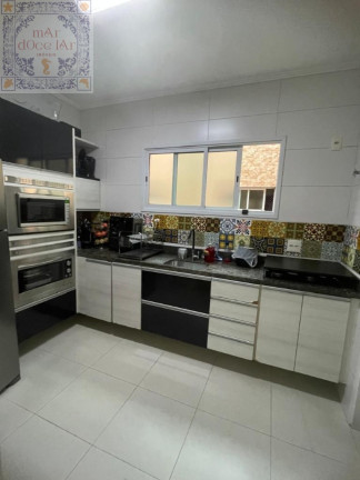 Imagem Casa com 2 Quartos à Venda, 107 m² em Marapé - Santos