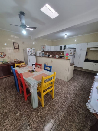 Imagem Casa com 3 Quartos à Venda, 260 m² em Boqueirão - Praia Grande Imagem Casa com 3 Quartos à Venda, 260 m² em Boqueirão - Praia Grande