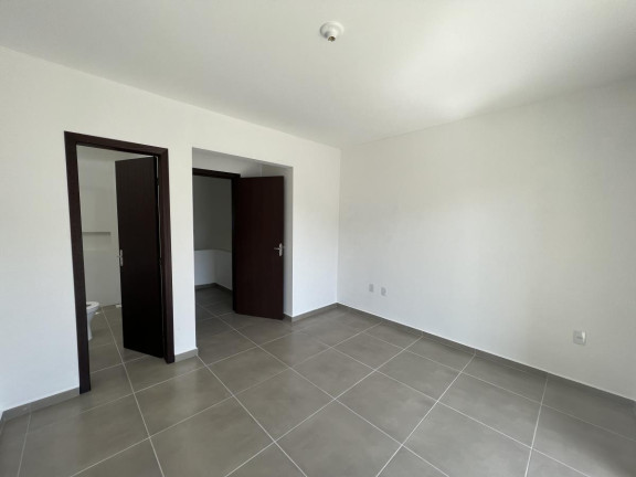 Imagem Casa com 2 Quartos à Venda, 92 m² em São João Do Rio Vermelho - Florianópolis Imagem Casa com 2 Quartos à Venda, 92 m² em São João Do Rio Vermelho - Florianópolis