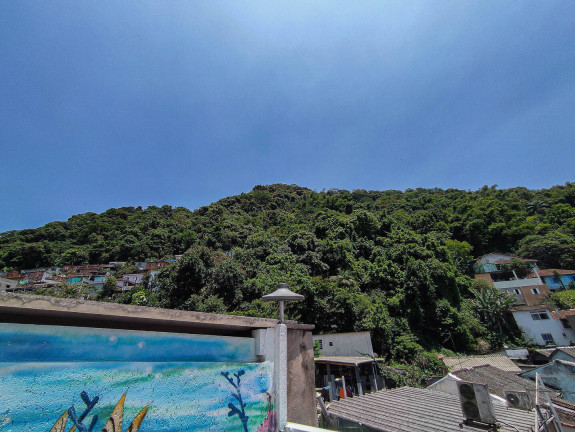 Imagem Casa com 3 Quartos à Venda, 251 m² em Marapé - Santos