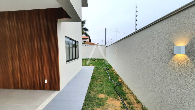 Imagem Casa com 3 Quartos à Venda, 342 m² em Setor Comercial - Sinop