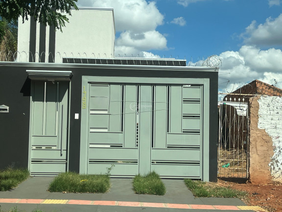 Casa com 3 Quartos à Venda, 100 m² em Coophatrabalho - Campo Grande