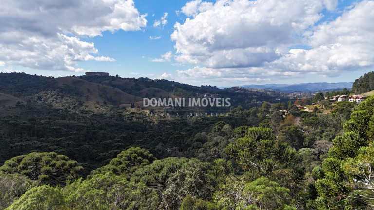 Terreno à Venda, 2.570 m² em Região De Capivari - Campos Do Jordão