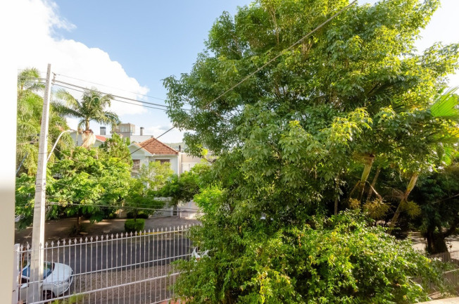 Imagem Casa com 4 Quartos à Venda, em Petrópolis - Porto Alegre Imagem Casa com 4 Quartos à Venda, em Petrópolis - Porto Alegre