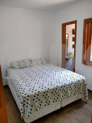 Imagem Imóvel com 2 Quartos à Venda, 75 m² em Hípica - Porto Alegre Imagem Imóvel com 2 Quartos à Venda, 75 m² em Hípica - Porto Alegre