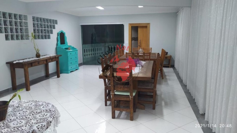 Imagem Sobrado com 3 Quartos à Venda, 525 m² em Vila Helena - Santo André