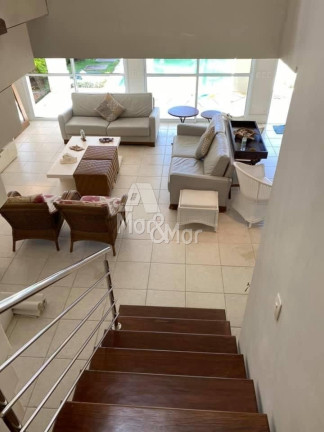 Imagem Casa com 5 Quartos à Venda, 235 m² em Jardim Virgínia - Guarujá Imagem Casa com 5 Quartos à Venda, 235 m² em Jardim Virgínia - Guarujá