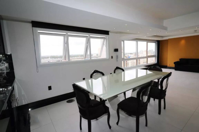 Imagem Apartamento com 3 Quartos à Venda, 134 m² em Moinhos De Vento - Porto Alegre Imagem Apartamento com 3 Quartos à Venda, 134 m² em Moinhos De Vento - Porto Alegre