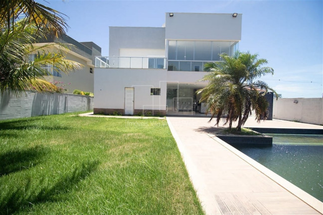 Casa com 5 Quartos à Venda, 320 m² em Interlagos - Vila Velha