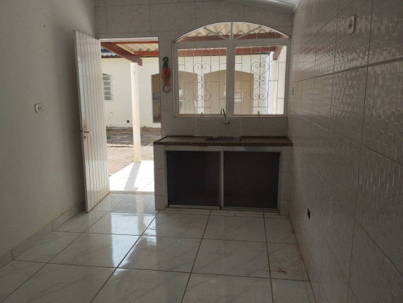 Imagem Casa com 3 Quartos para Alugar, em Ourinhos Imagem Casa com 3 Quartos para Alugar, em Ourinhos