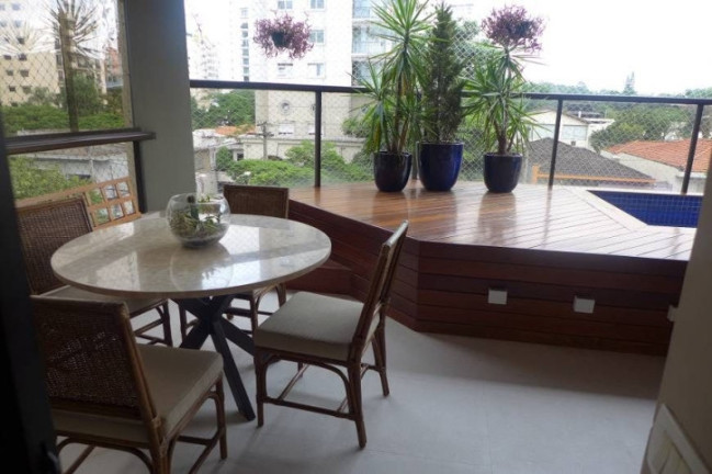 Imagem Apartamento com 3 Quartos à Venda, 240 m² em Moema - São Paulo