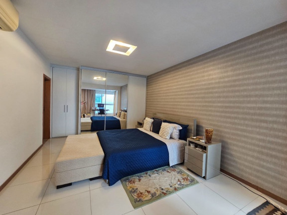 Imagem Imóvel com 4 Quartos à Venda, 305 m² em Barra - Salvador Imagem Imóvel com 4 Quartos à Venda, 305 m² em Barra - Salvador
