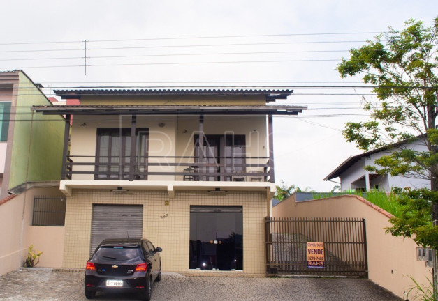 Casa com 5 Quartos à Venda, 359 m² em Nova Brasília - Joinville