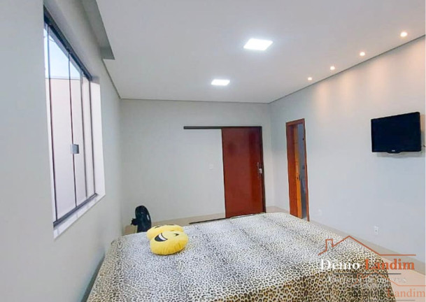 Imagem Casa com 3 Quartos à Venda, 240 m² em Morada Da Serra - Montes Claros