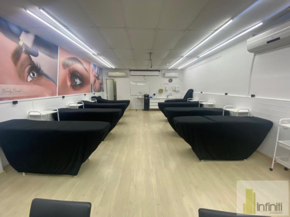Sala Comercial à Venda, 60 m² em Taquara - Rio De Janeiro