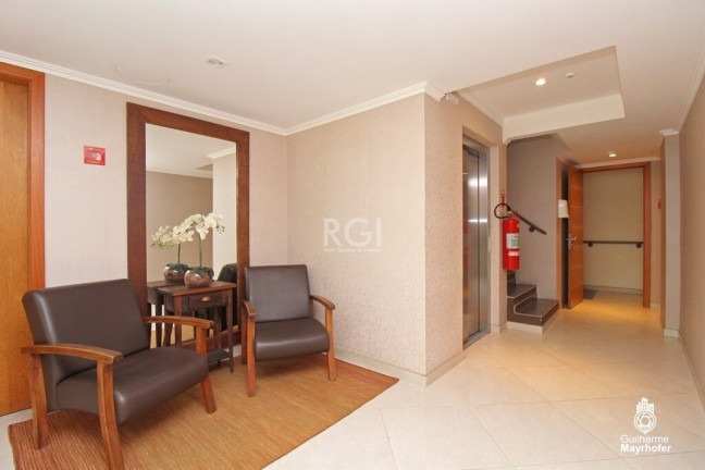 Imagem Cobertura com 1 Quarto à Venda, 160 m² em São João - Porto Alegre Imagem Cobertura com 1 Quarto à Venda, 160 m² em São João - Porto Alegre