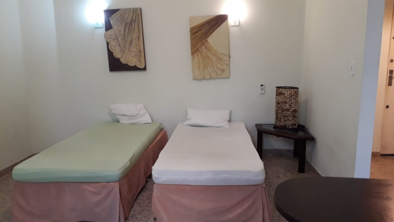 Imagem Apartamento com 1 Quarto à Venda,  em Copacabana - Rio De Janeiro