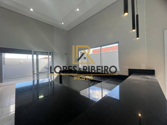 Imagem Casa com 3 Quartos à Venda, 250 m² em Jardim Ouro Verde - Botucatu