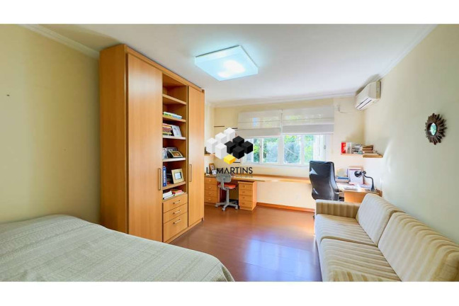 Imagem Casa com 4 Quartos à Venda, 394 m² em Vila Assunção - Porto Alegre