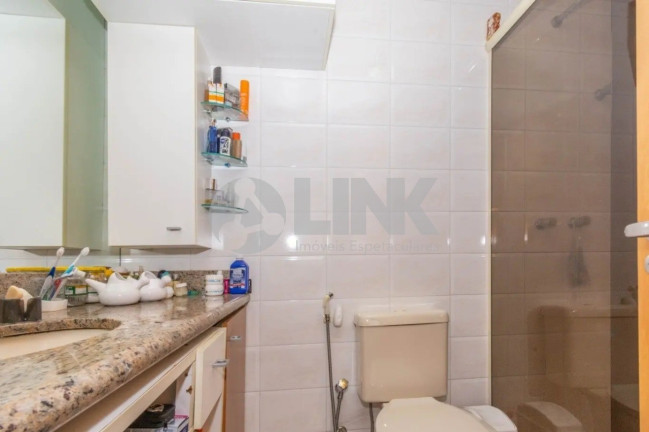 Imagem Apartamento com 3 Quartos à Venda, 87 m² em Passo Da Areia - Porto Alegre Imagem Apartamento com 3 Quartos à Venda, 87 m² em Passo Da Areia - Porto Alegre