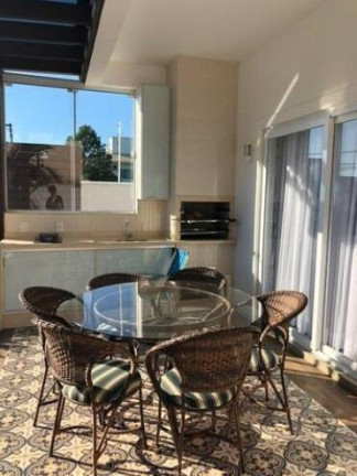 Imagem Casa com 3 Quartos à Venda, 230 m² em Campeche - Florianópolis Imagem Casa com 3 Quartos à Venda, 230 m² em Campeche - Florianópolis
