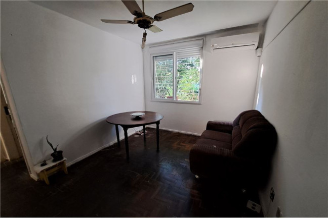 Imagem Apartamento com 2 Quartos à Venda, 49 m² em Santo Antônio - Porto Alegre