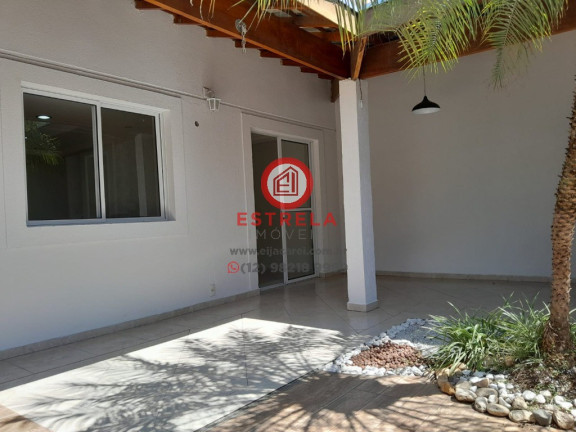 Imagem Casa com 3 Quartos à Venda, 120 m² em Condomínio Residence Club - Jacareí Imagem Casa com 3 Quartos à Venda, 120 m² em Condomínio Residence Club - Jacareí