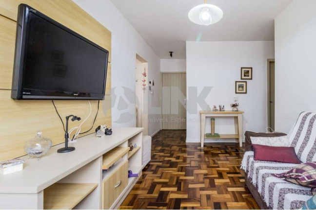 Imagem Apartamento com 2 Quartos à Venda, 61 m² em São Sebastião - Porto Alegre