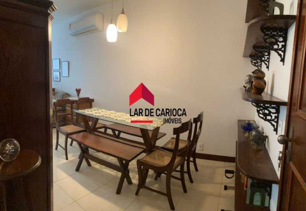 Imagem Apartamento com 2 Quartos à Venda, 112 m² em Copacabana - Rio De Janeiro