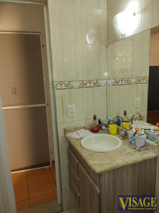 Imagem Casa com 4 Quartos à Venda, em Pq. California - Jacareí Imagem Casa com 4 Quartos à Venda, em Pq. California - Jacareí