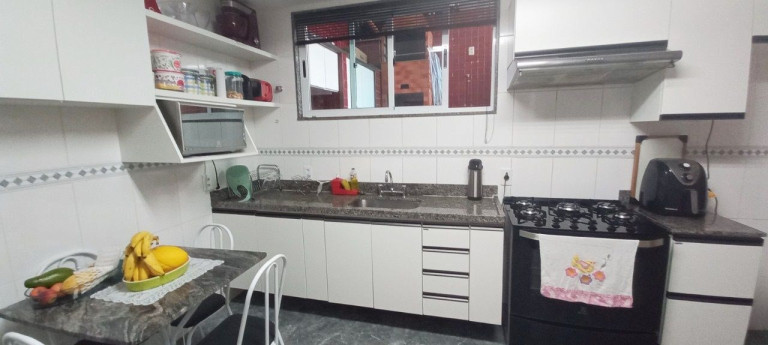 Casa com 4 Quartos à Venda, 187 m² em Agriões - Teresópolis