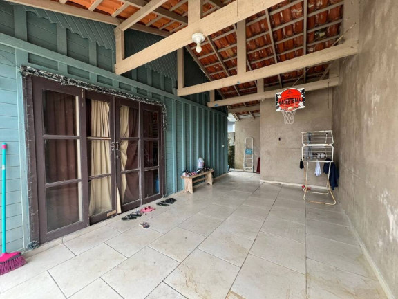 Imagem Casa com 4 Quartos à Venda, 135 m² em Centro - Balneário Barra Do Sul