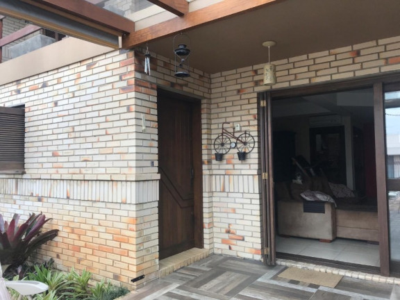 Imagem Casa com 3 Quartos à Venda, 200 m² em Alto Petrópolis - Porto Alegre Imagem Casa com 3 Quartos à Venda, 200 m² em Alto Petrópolis - Porto Alegre