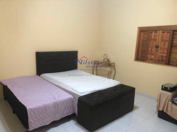 Imagem Casa de Condomínio com 3 Quartos à Venda, em Guararema Imagem Casa de Condomínio com 3 Quartos à Venda, em Guararema