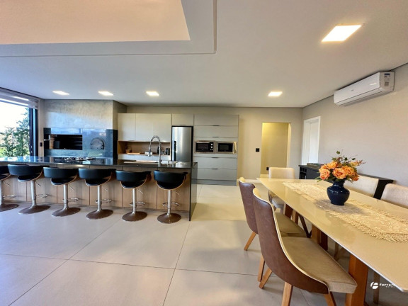 Imagem Casa de Condomínio com 4 Quartos à Venda, 180 m² em Dubai - Capão Da Canoa