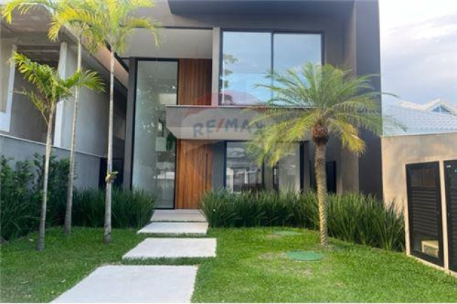 Casa de Condomínio com 5 Quartos à Venda, 350 m² em Barra Da Tijuca - Rio De Janeiro