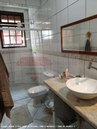 Imagem Casa com 4 Quartos à Venda, 220 m² em Parque São Jorge - Taubaté