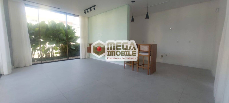 Casa com 3 Quartos à Venda, 166 m² em Itacorubi - Florianópolis